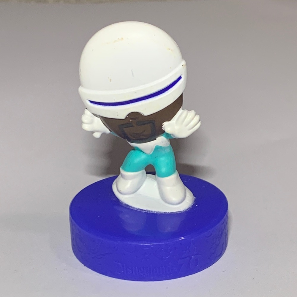 Incredibles Frozone Disneyland 70th Anniversary Toy